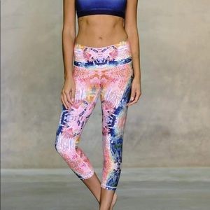 NWT niyama sol beachcomber legging